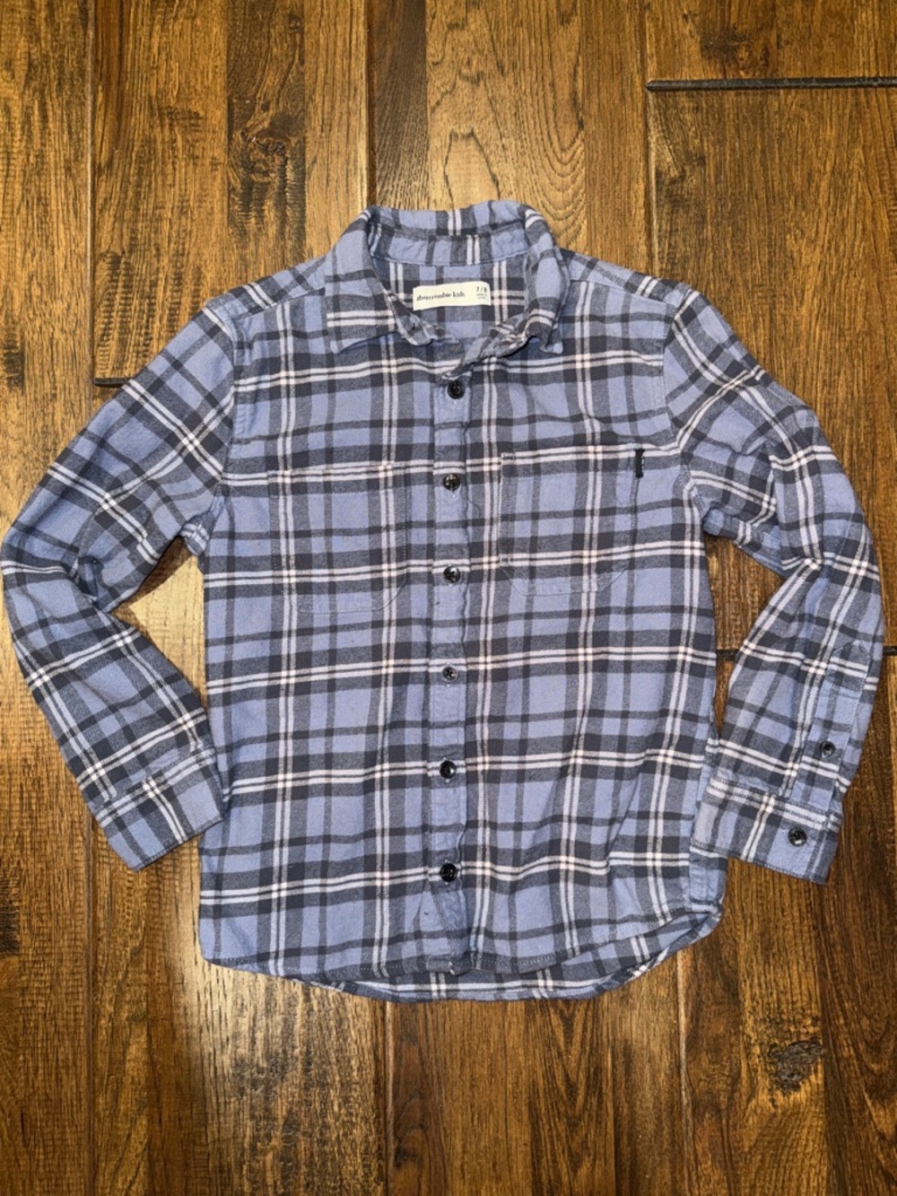 abercrombie kids Light Blue and Navy Plaid Button-Down Flannel Shirt. Size 7/8.